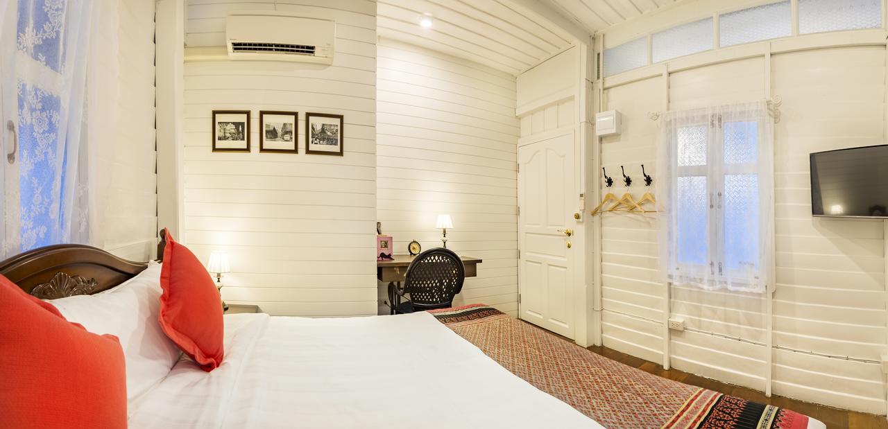 Baankachitpan Bangkok Hotel Exterior photo